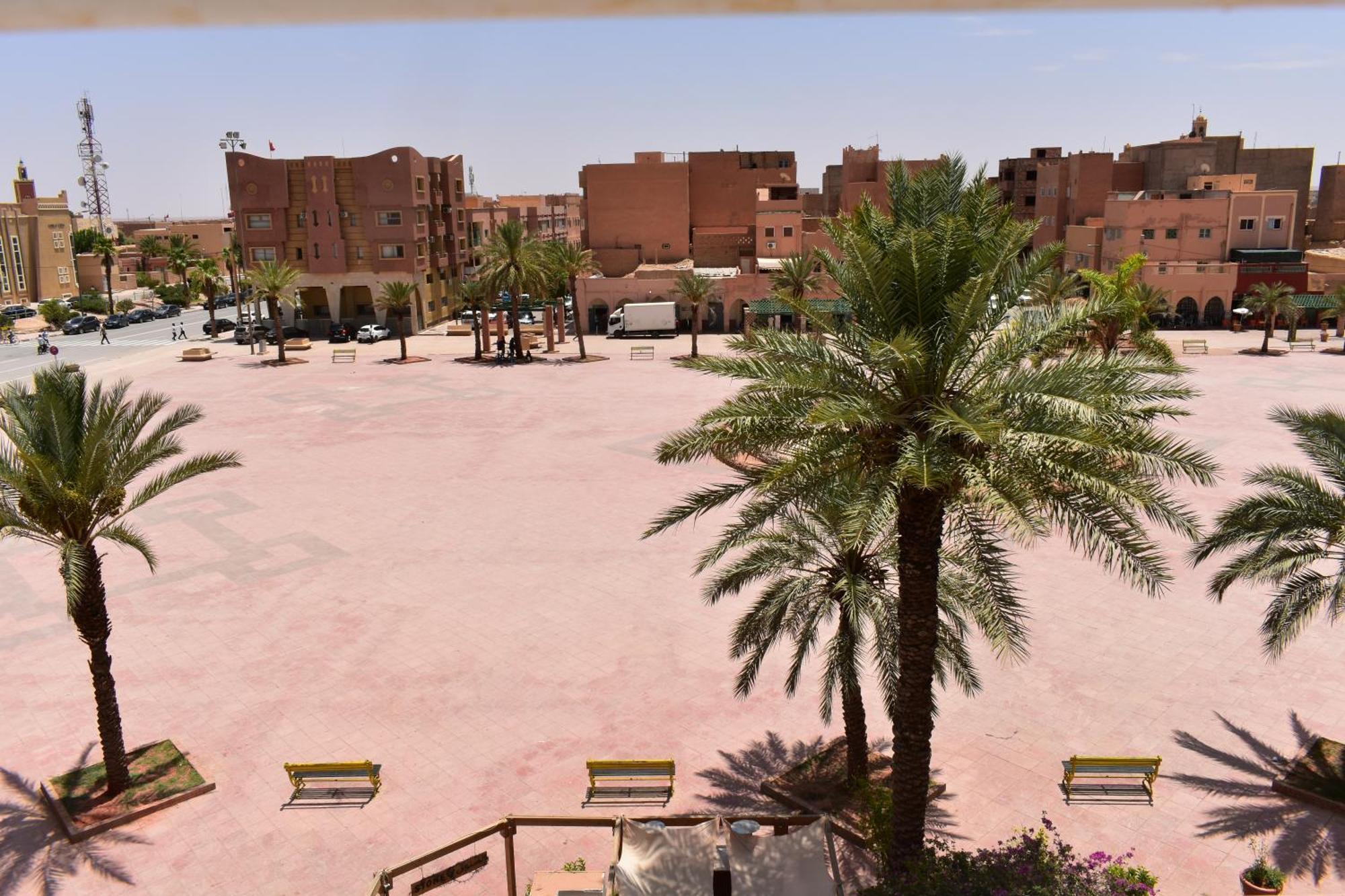 Ideal For Families I Entire Comfy Appartment I Fibre Internet Up To 100 Mbps I Palms Residence Errachidia Luaran gambar